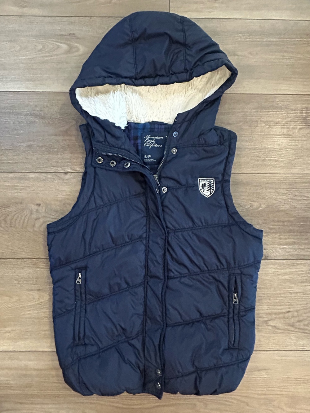 American Eagle Navy Quilted Hooded Puffer Vest Sherpa Small